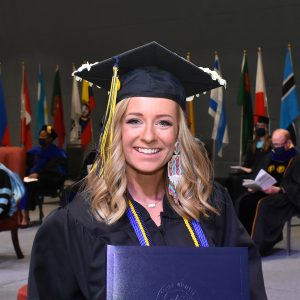 Madison-Gill-Graduation2021-web