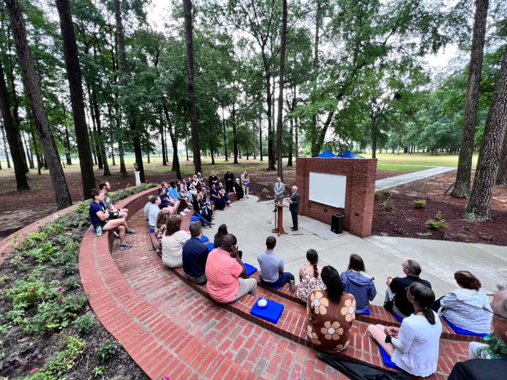 outdoor classroom with students studying, Majors & Minors