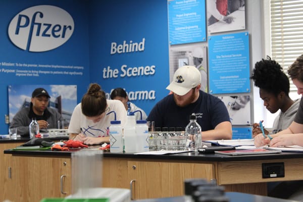 chemistry students in Pfizer lab at NCWU